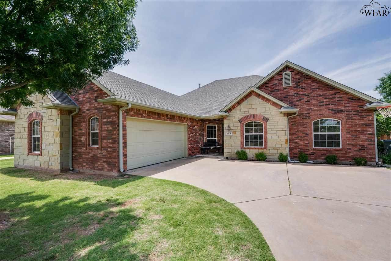 1715 Rockridge Drive - Photo 1