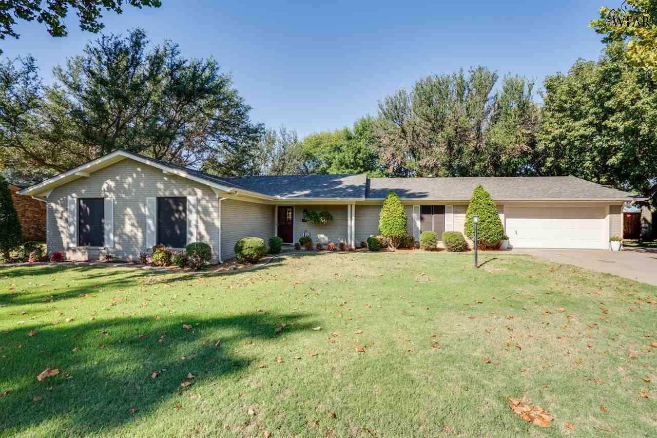 802 Mohawk Drive - Photo 1