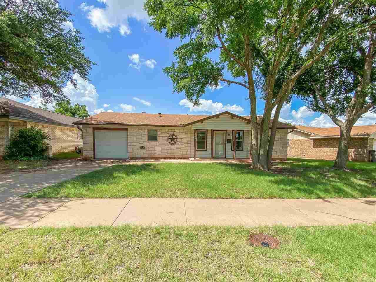5306 Riviera Drive - Photo 1