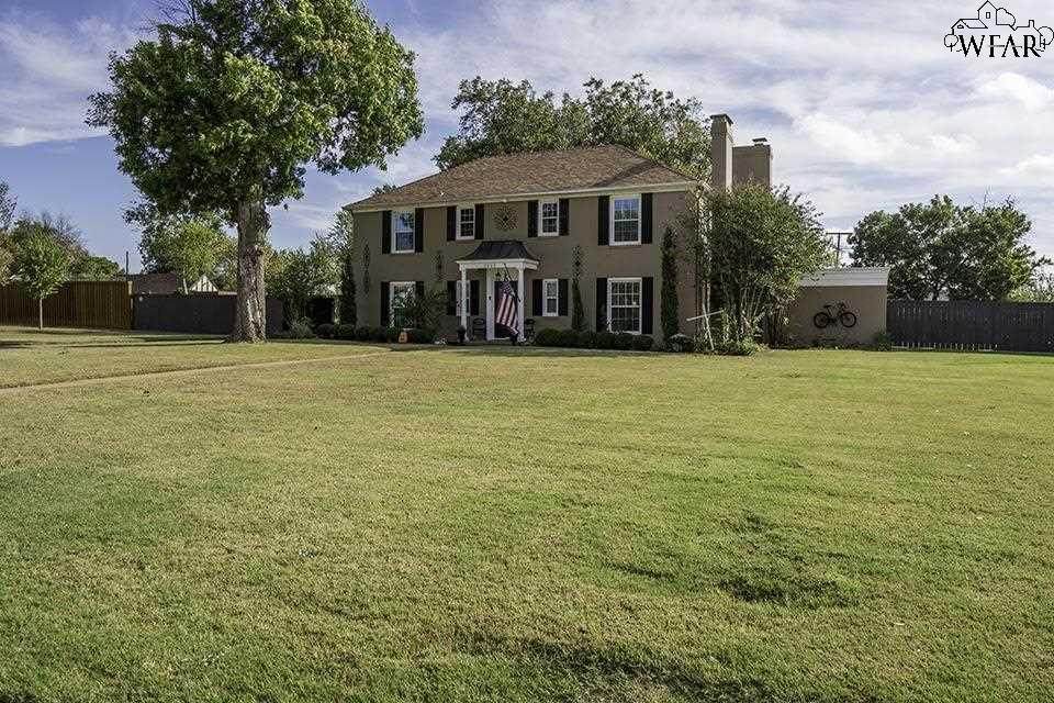 2005 Wenonah Avenue - Photo 1