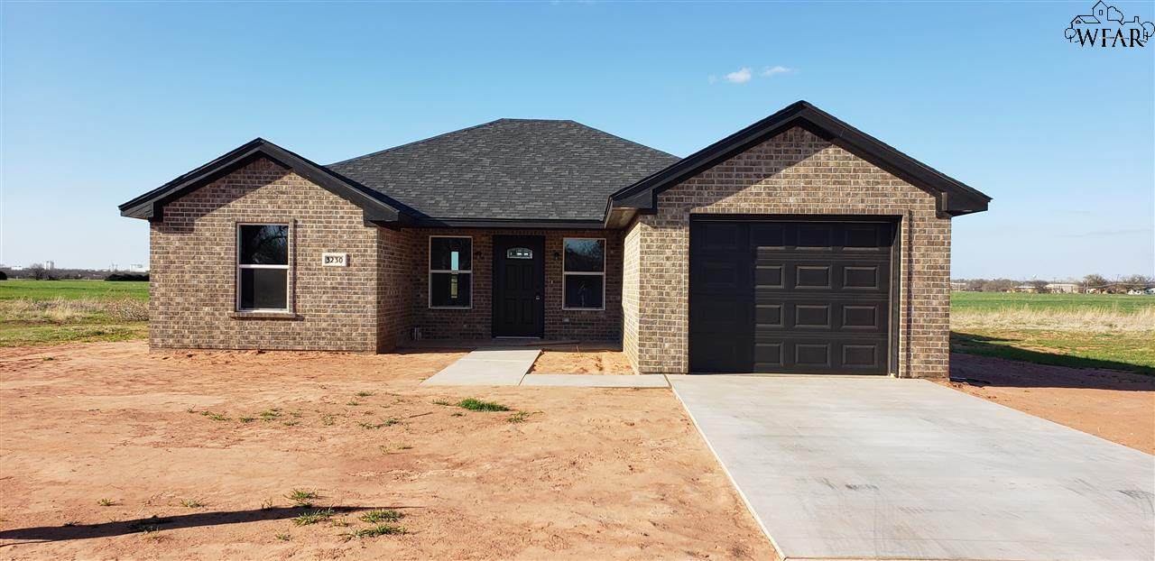 3214 Northwest Drive - Photo 1