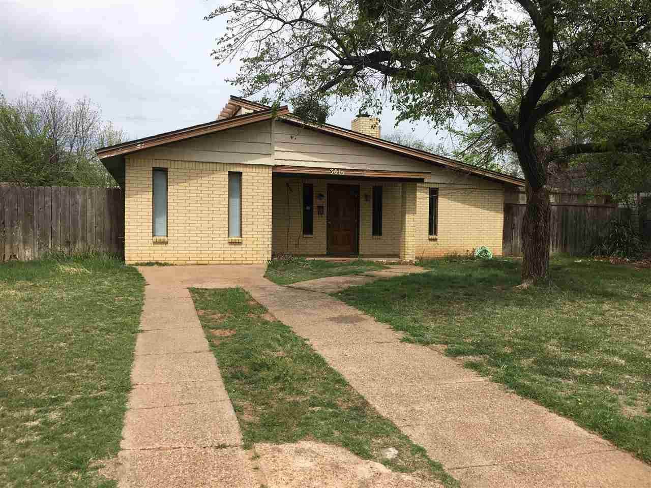 3016 Lavell Avenue - Photo 1