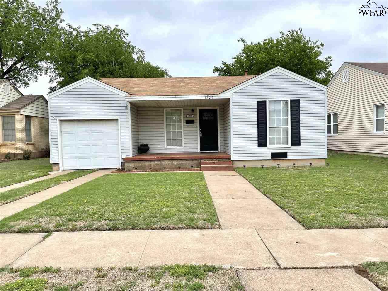 1820 Mcgregor Avenue - Photo 1