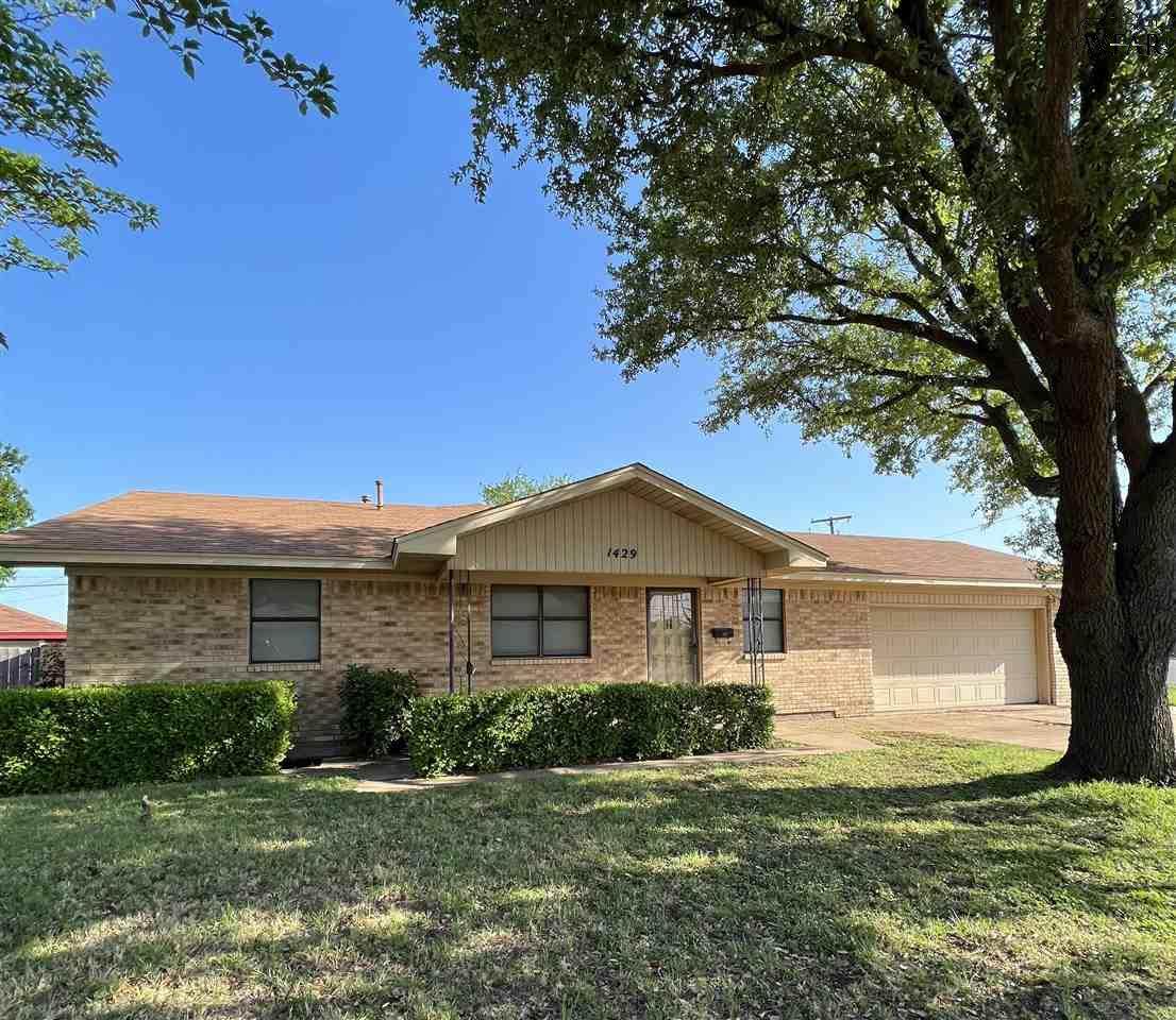 1429 Christine Road - Photo 1