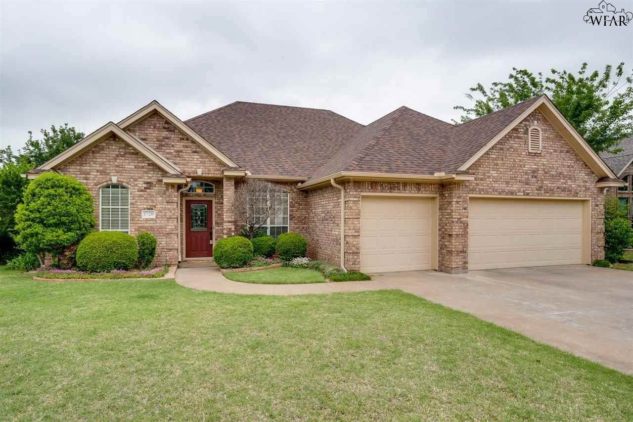 1720 Rockridge Drive - Photo 1
