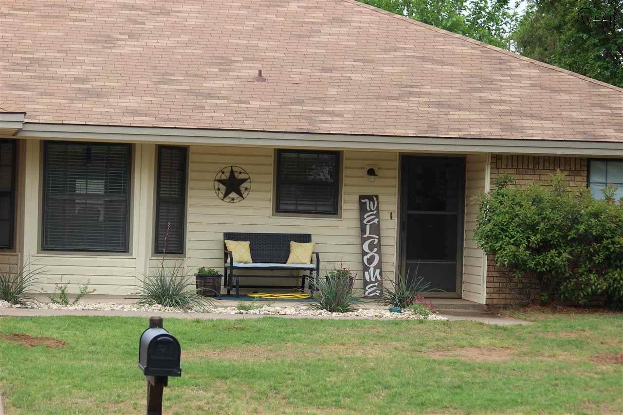1206 Amherst Street - Photo 1