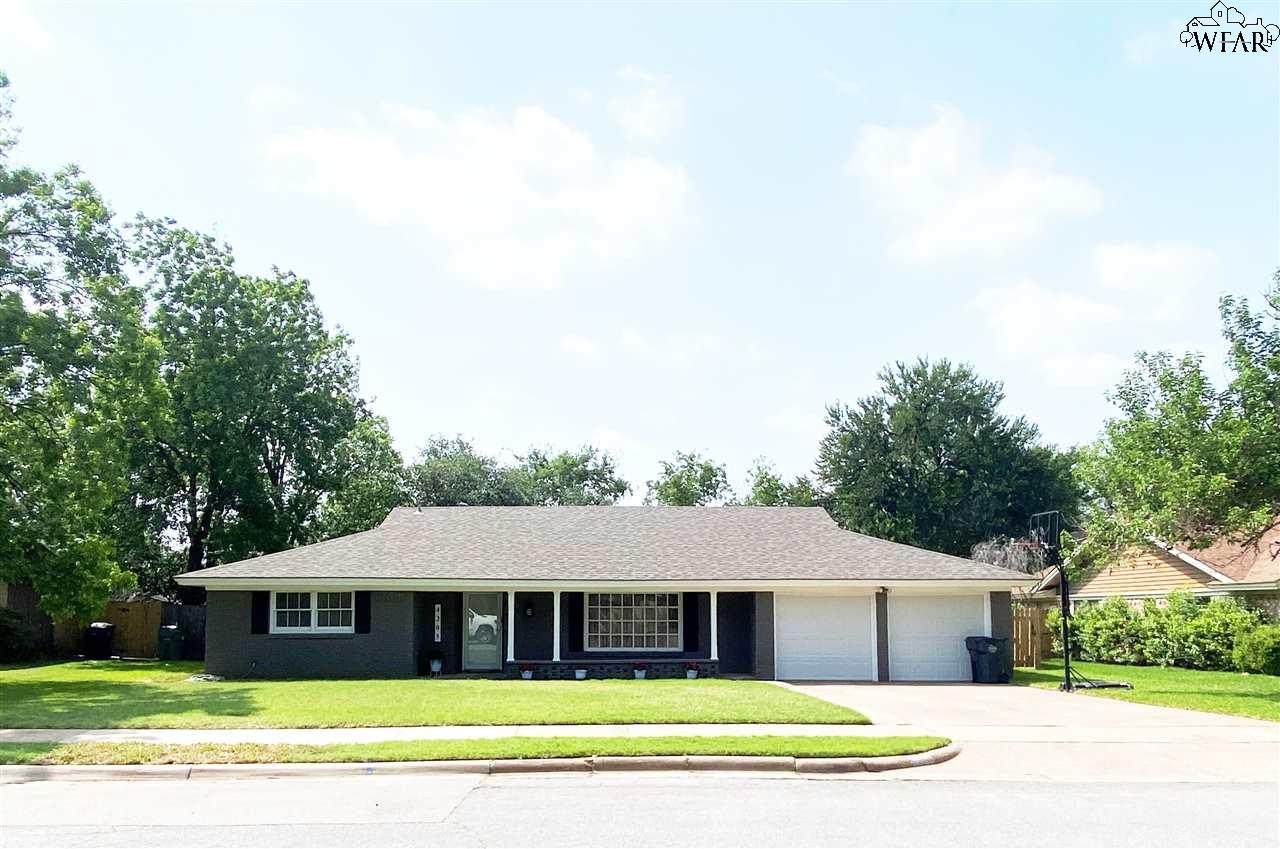 4205 Kingsbury Drive - Photo 1