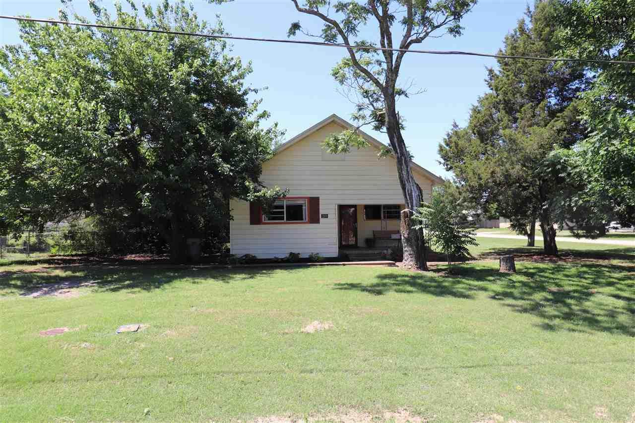 209 Broad Street - Photo 1
