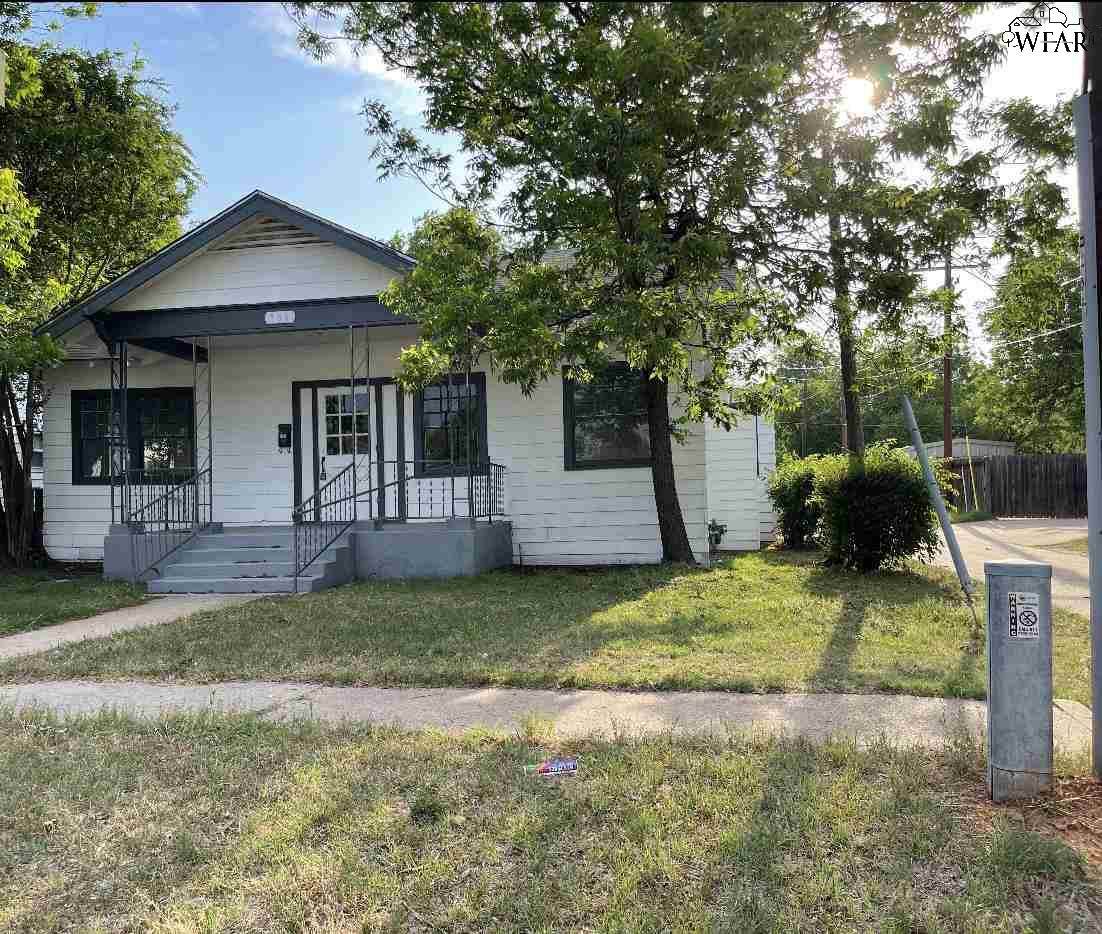706 Van Buren Street - Photo 1