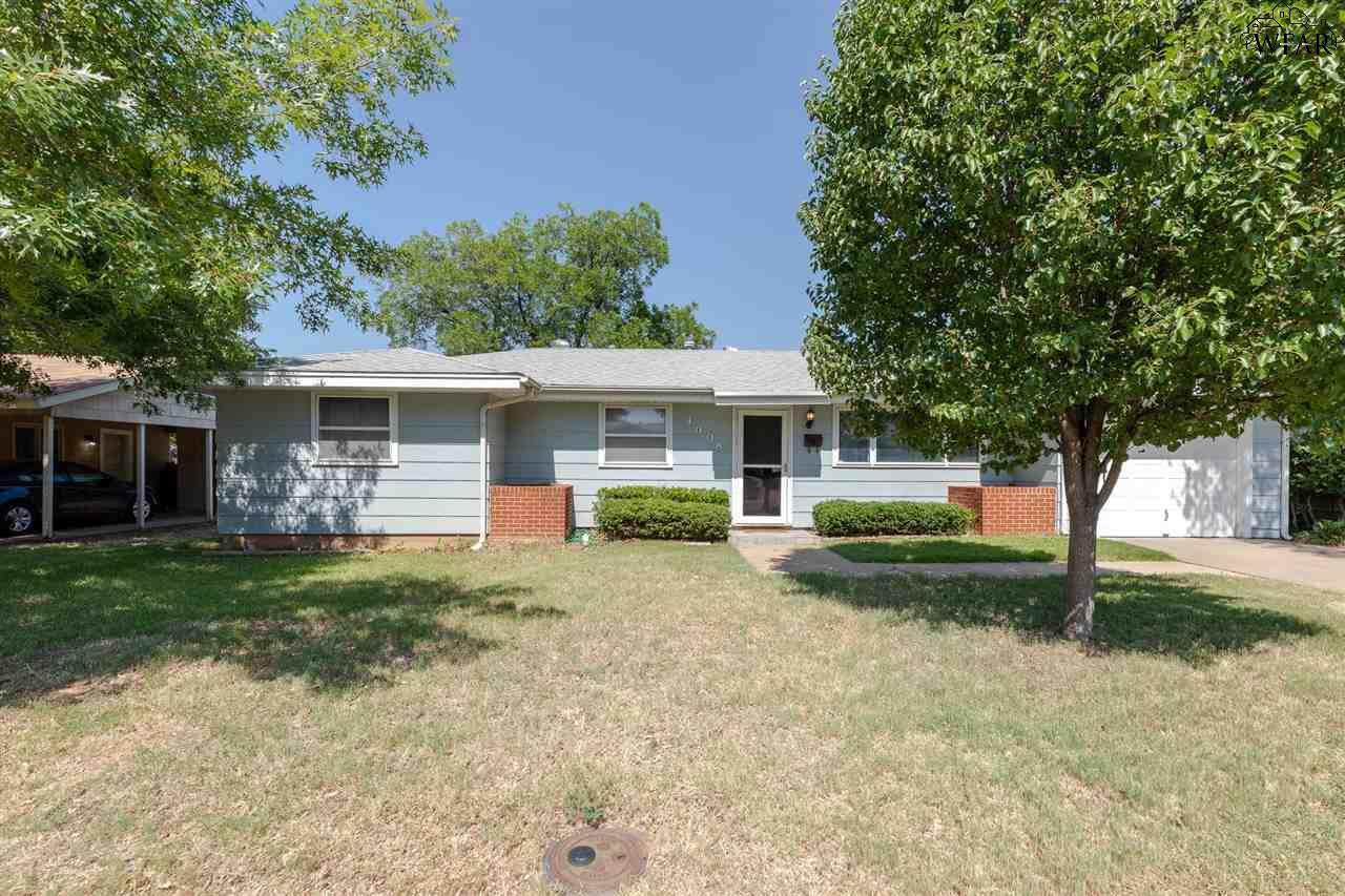4008 Featherston Avenue - Photo 1