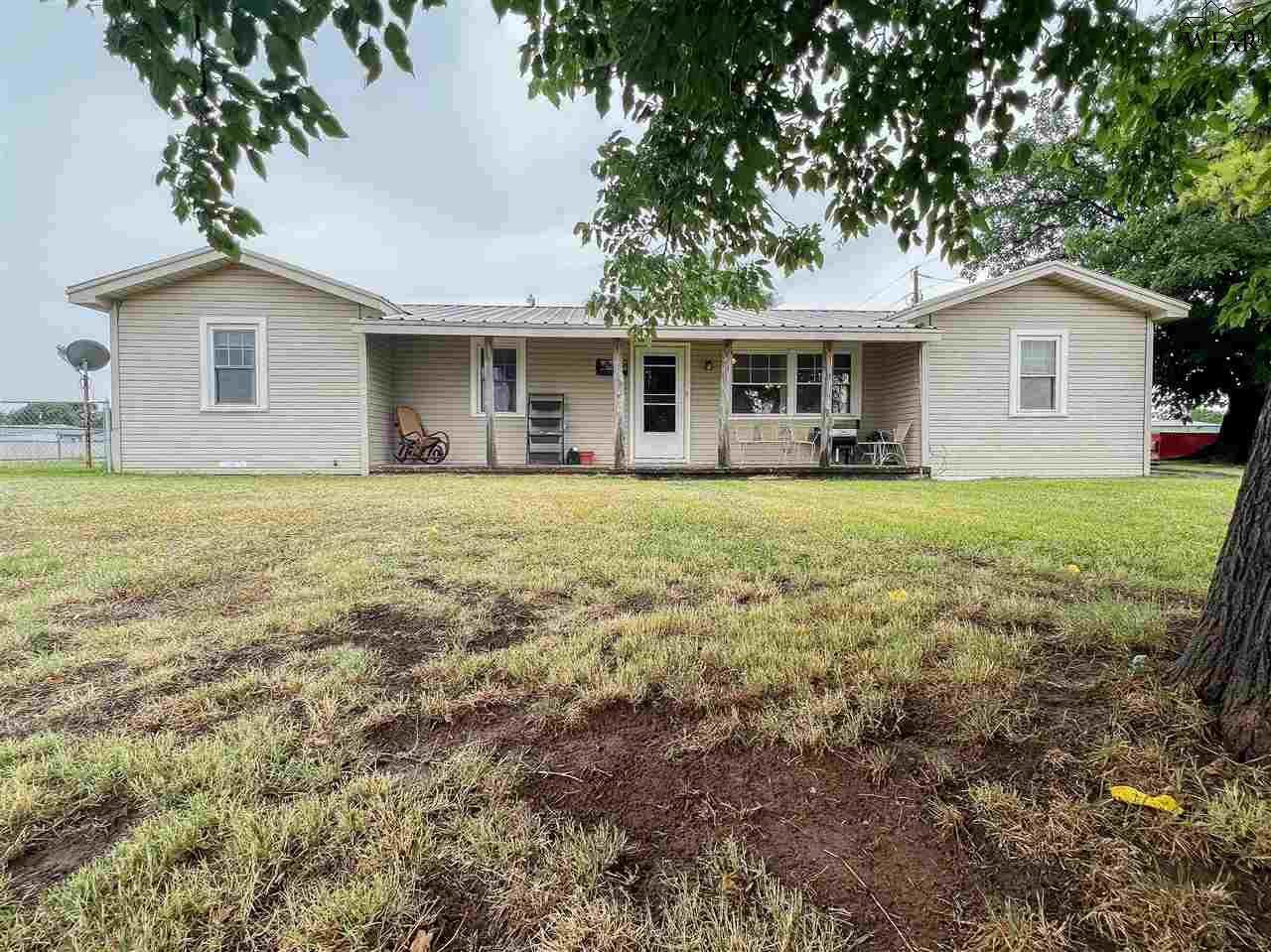 773 Avenue M - Photo 1