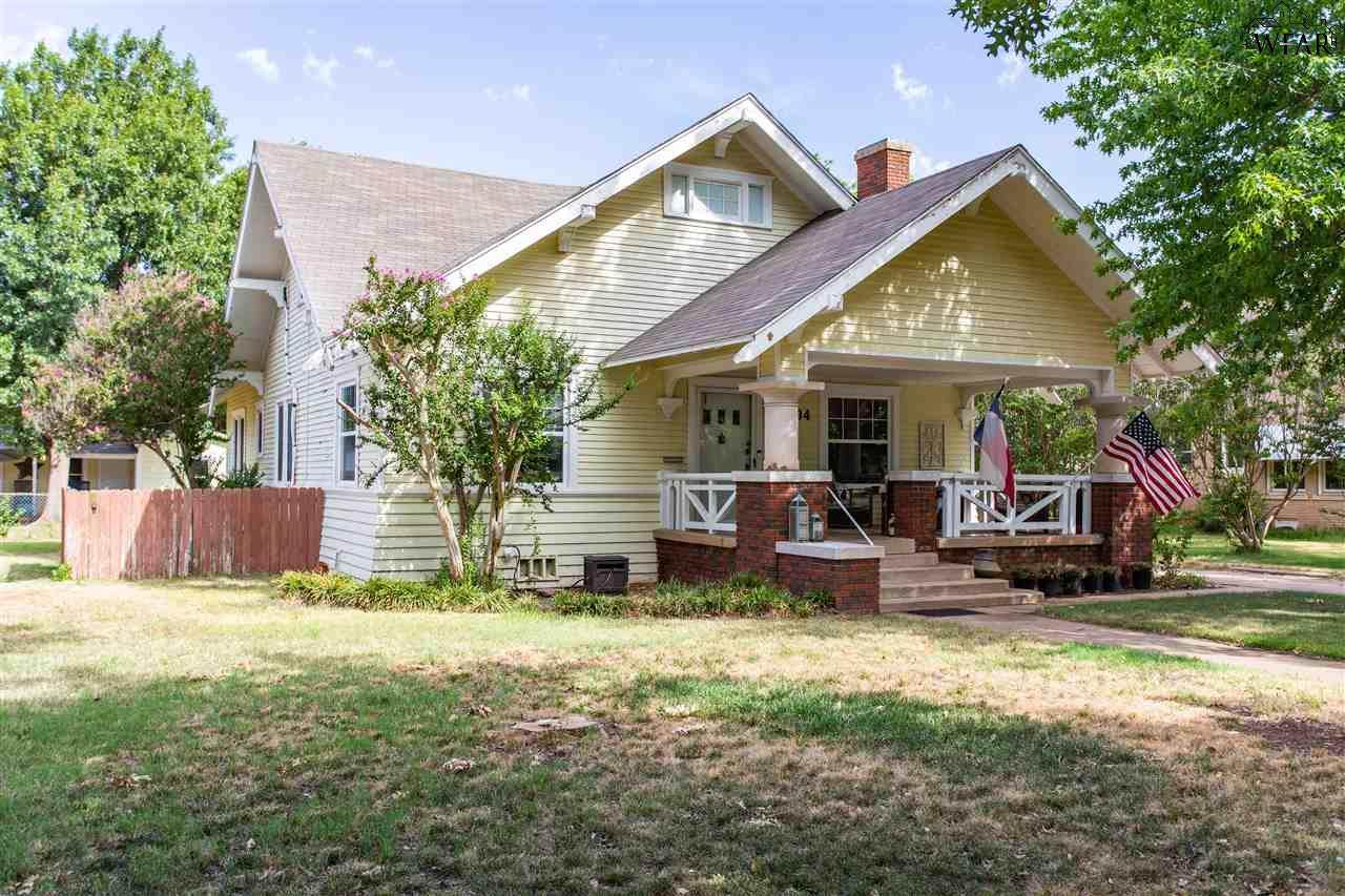 1504 Hayes Street - Photo 1