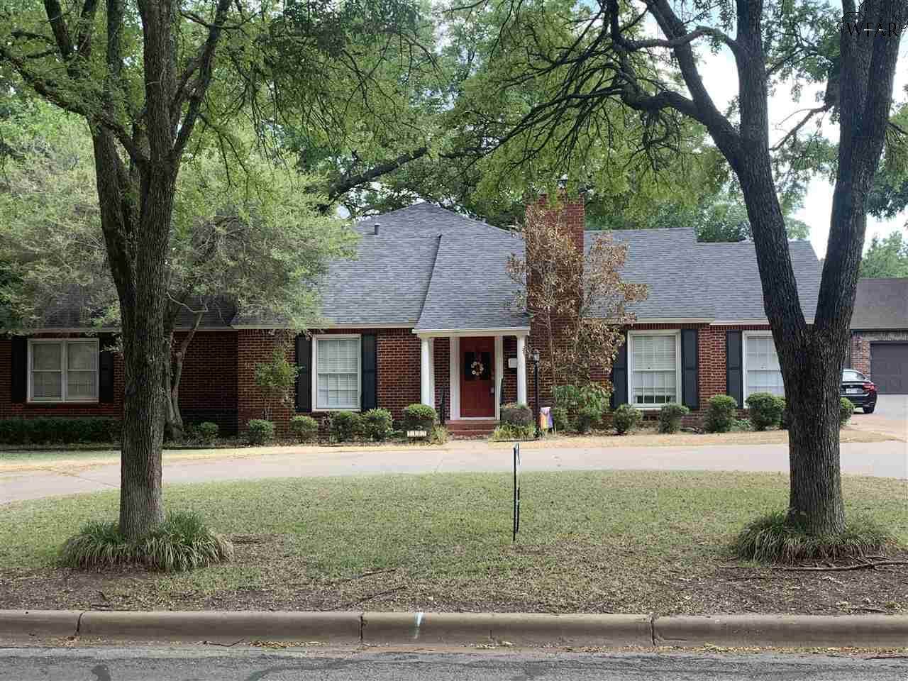 2409 Ellingham Drive - Photo 1