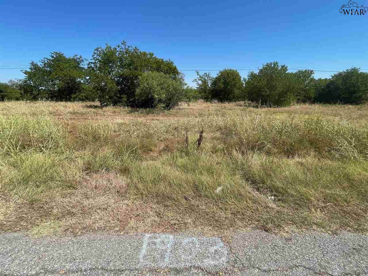 1903 Hampton Road - Photo 1
