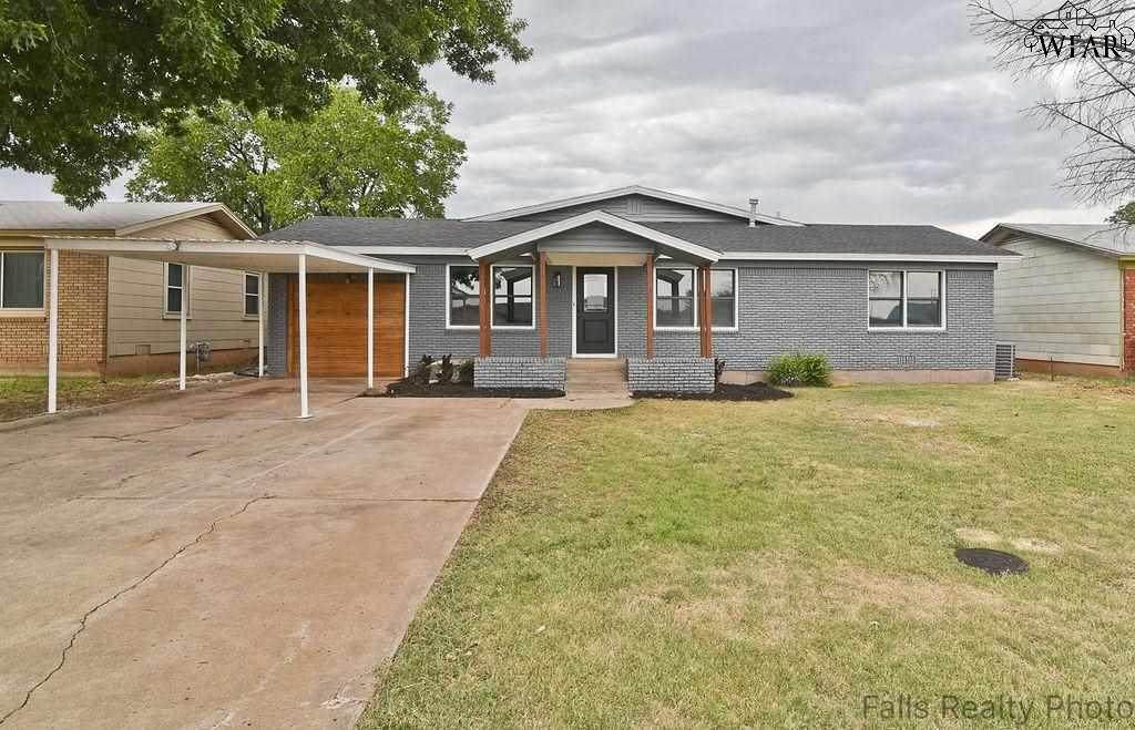 702 Texas Avenue - Photo 1