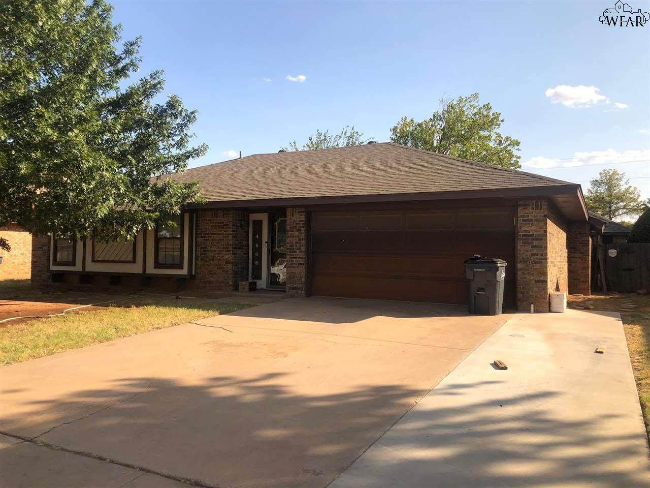 4606 Misty Valley Street East - Photo 1