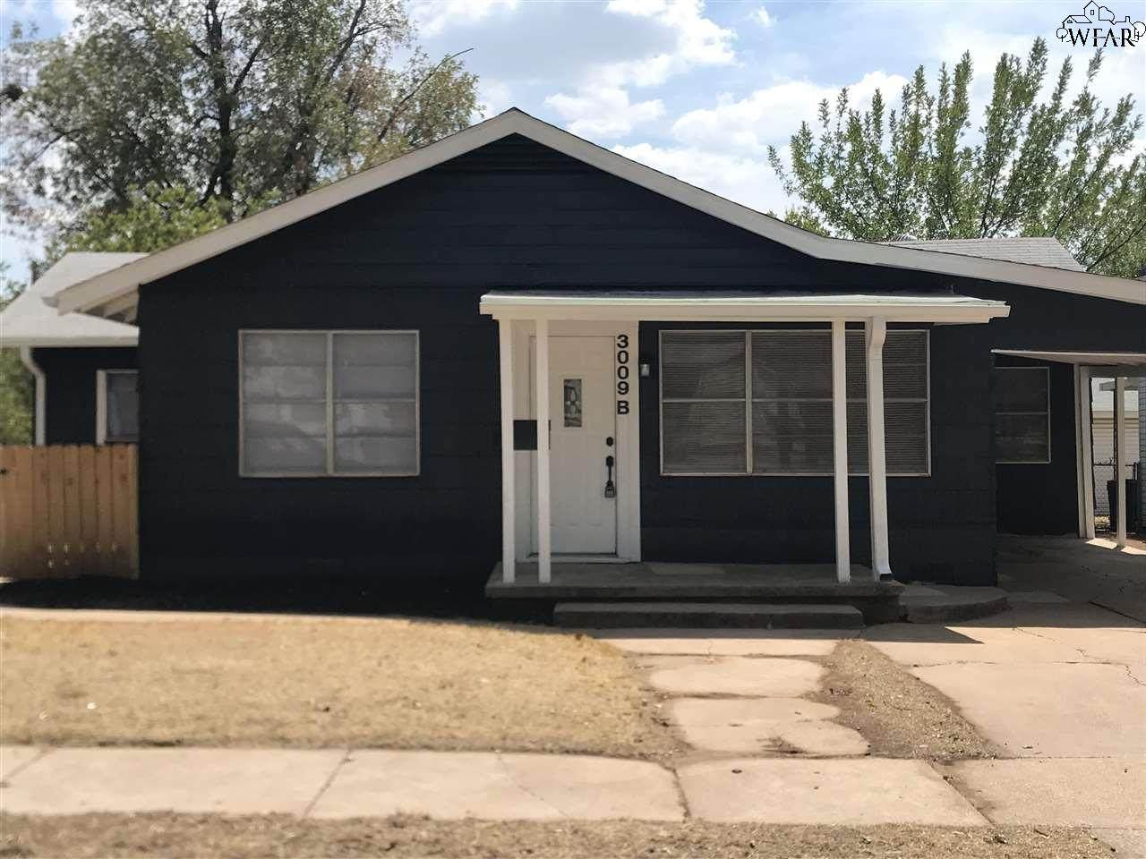 3009 Avenue Q - Photo 1