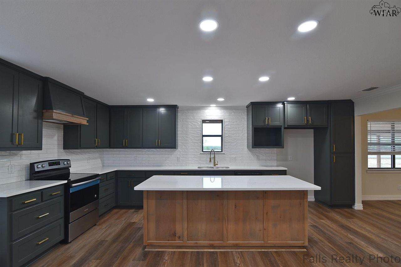 728 Little Lease Road - Photo 1