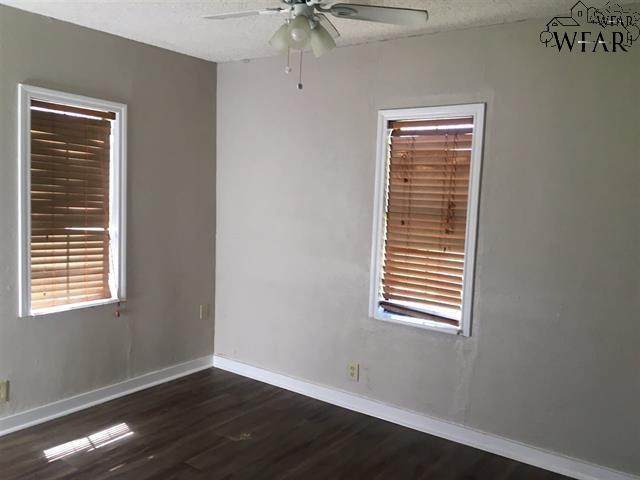 3154 Jacqueline Road - Photo 1