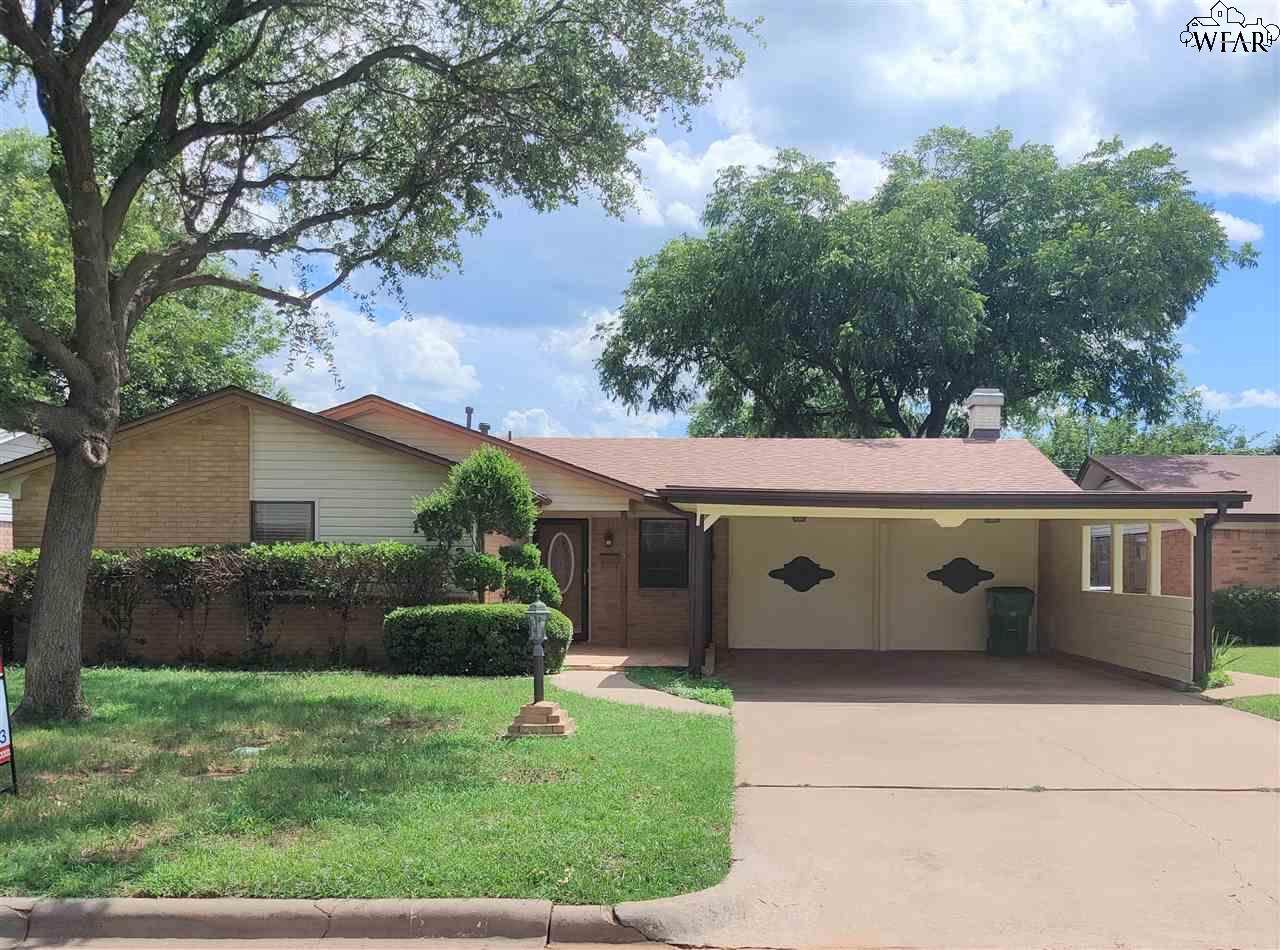 1103 Lincoln Drive - Photo 1