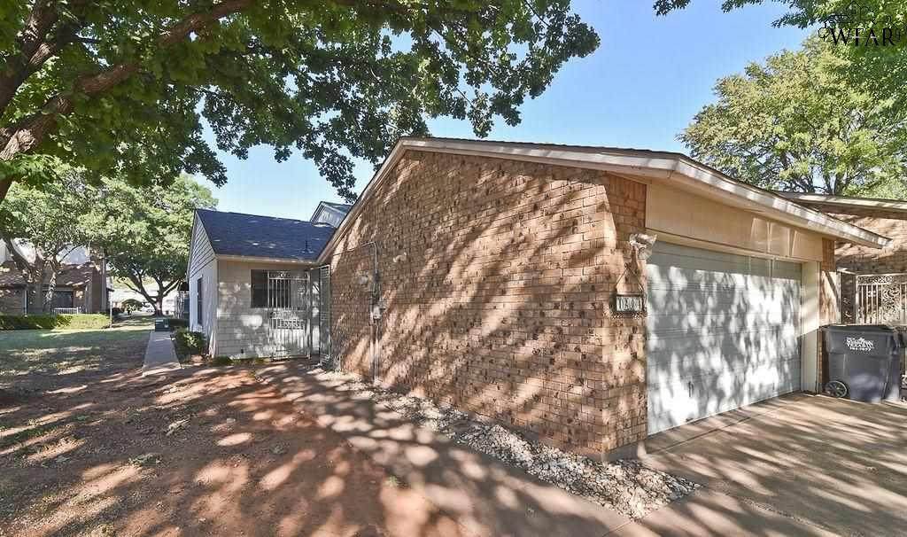 4204 Picasso Drive - Photo 1