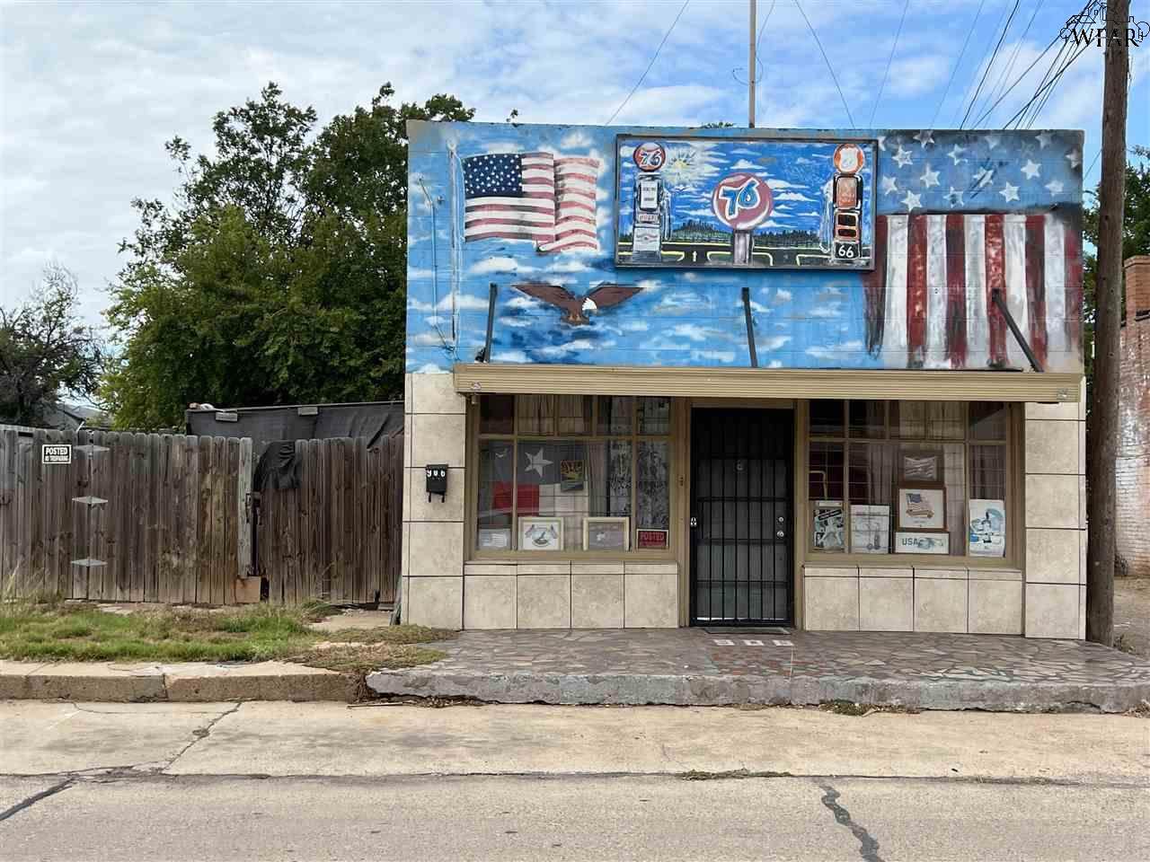 906 Van Buren Street - Photo 1