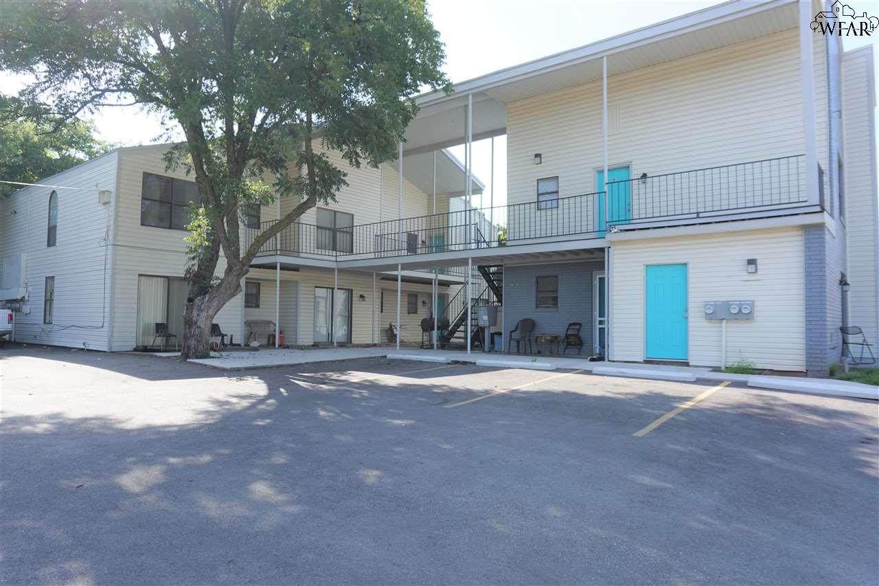 1611 Bell Street - Photo 1
