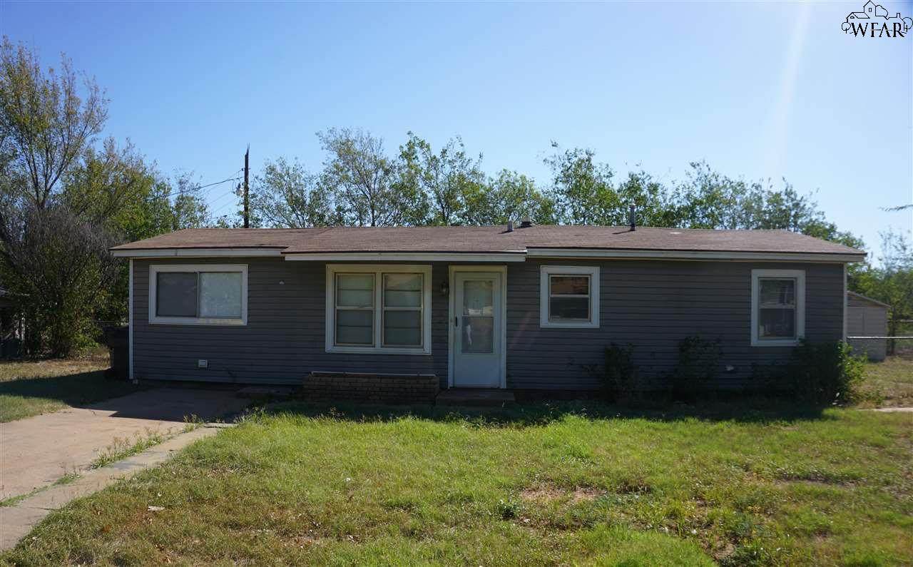 1027 Louise Lane - Photo 1