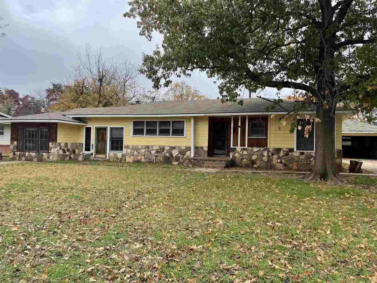 4711 Hollandale Avenue - Photo 1