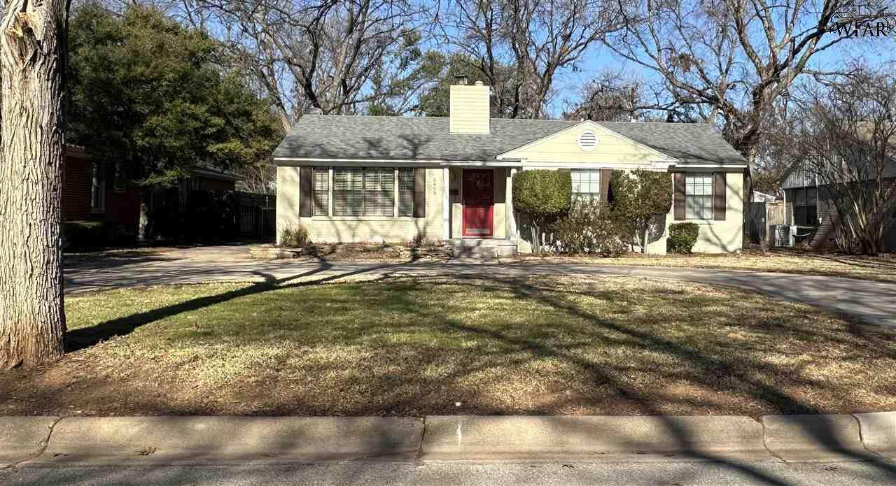 2402 Farington Road - Photo 1