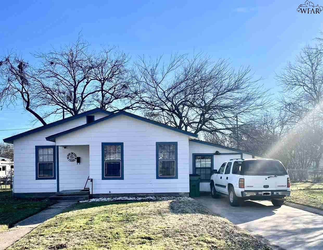 909 Wichita Street - Photo 1