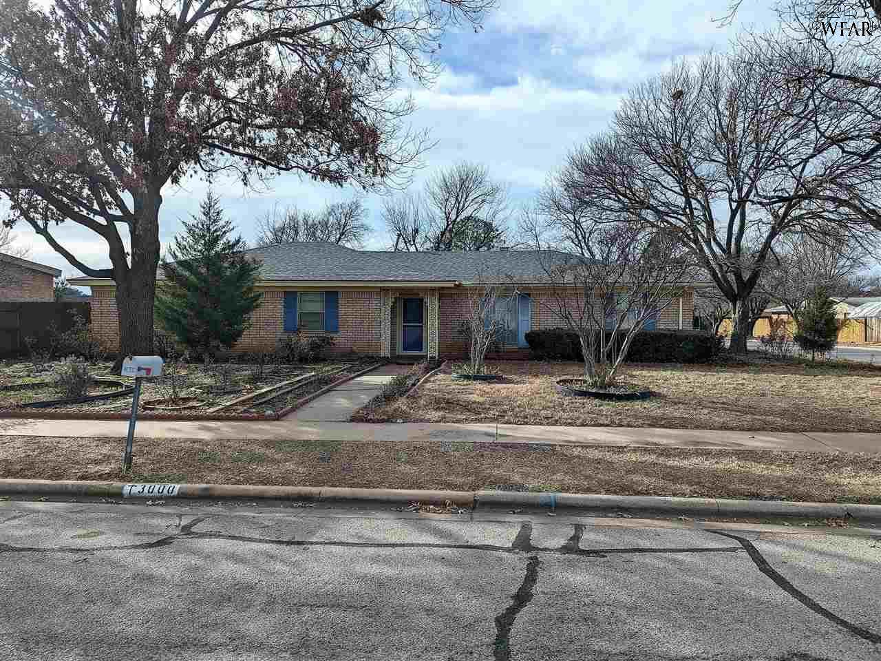 3000 Lansing Boulevard - Photo 1