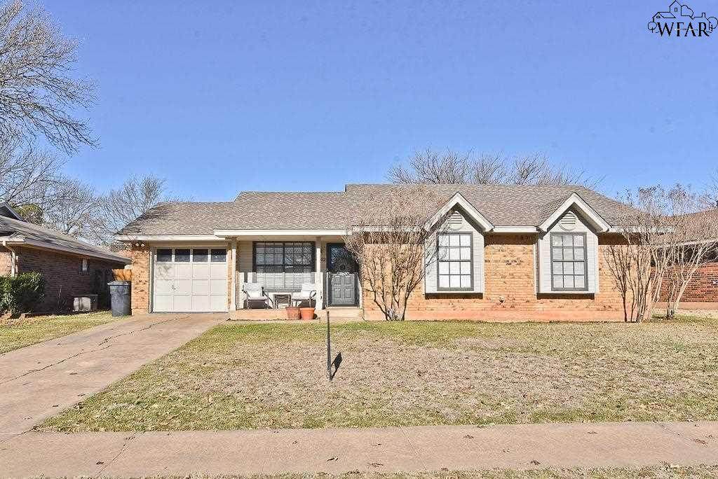 4902 Cypress Avenue - Photo 1