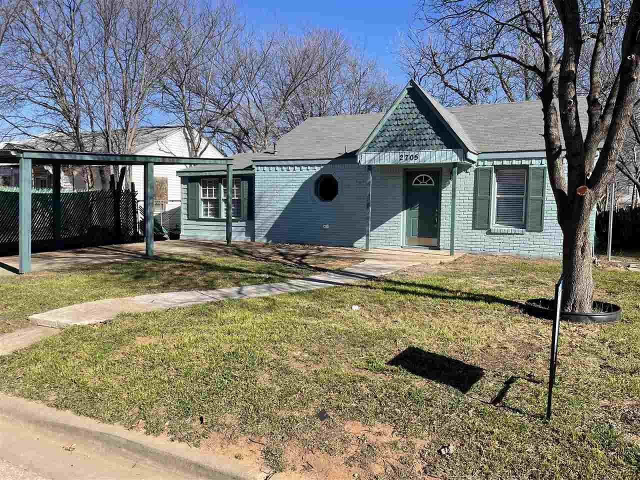 2705 Pennsylvania Road - Photo 1