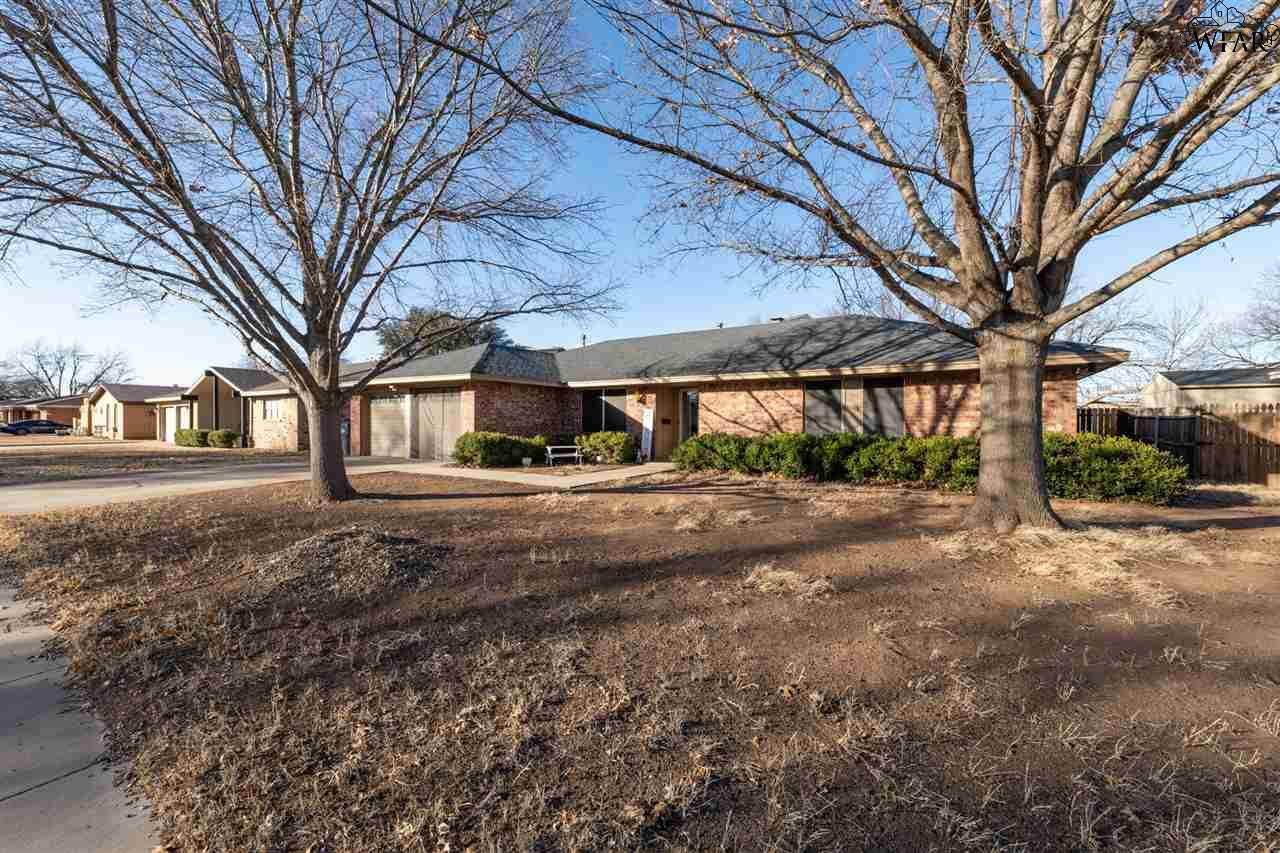 4206 Prince Edward Drive - Photo 1