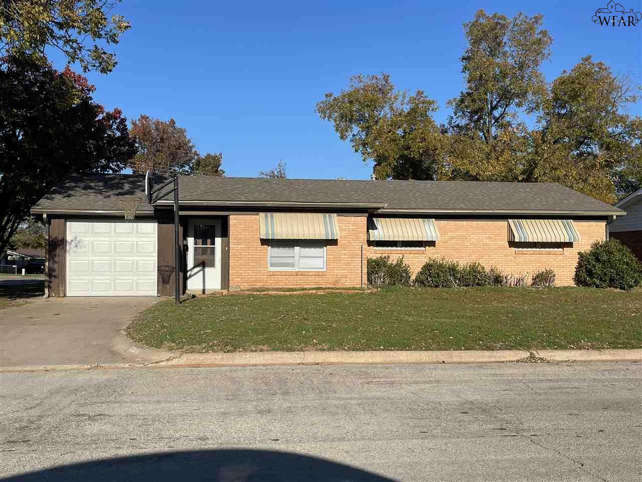 1301 Eleanor Street - Photo 1
