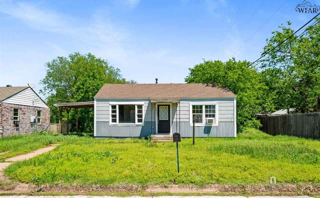 1633 Lucas Avenue - Photo 1