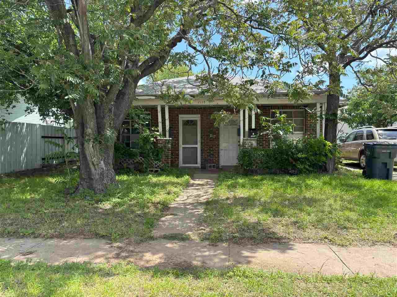2115 Princeton Avenue - Photo 1