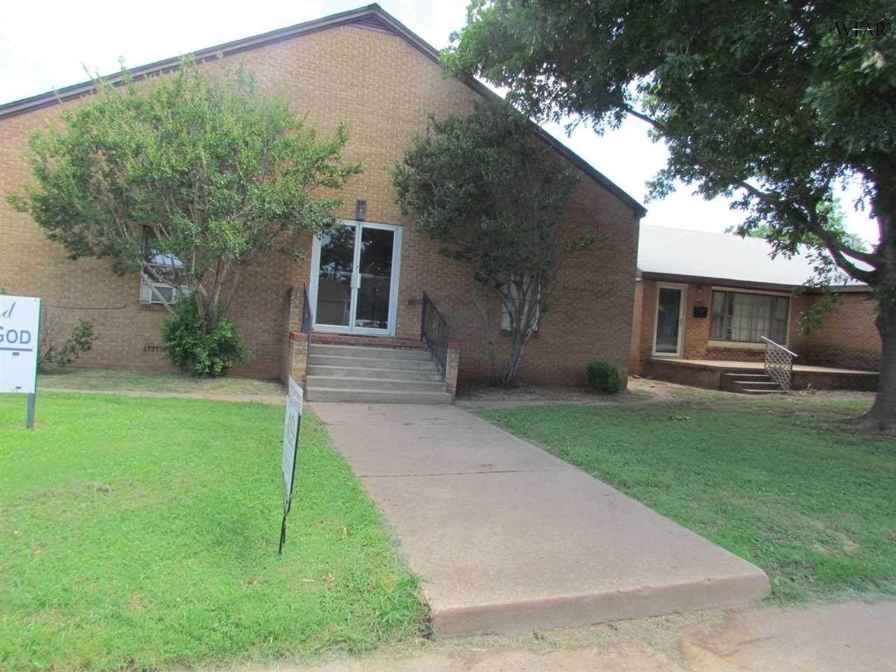 3014 Avenue Q - Photo 1