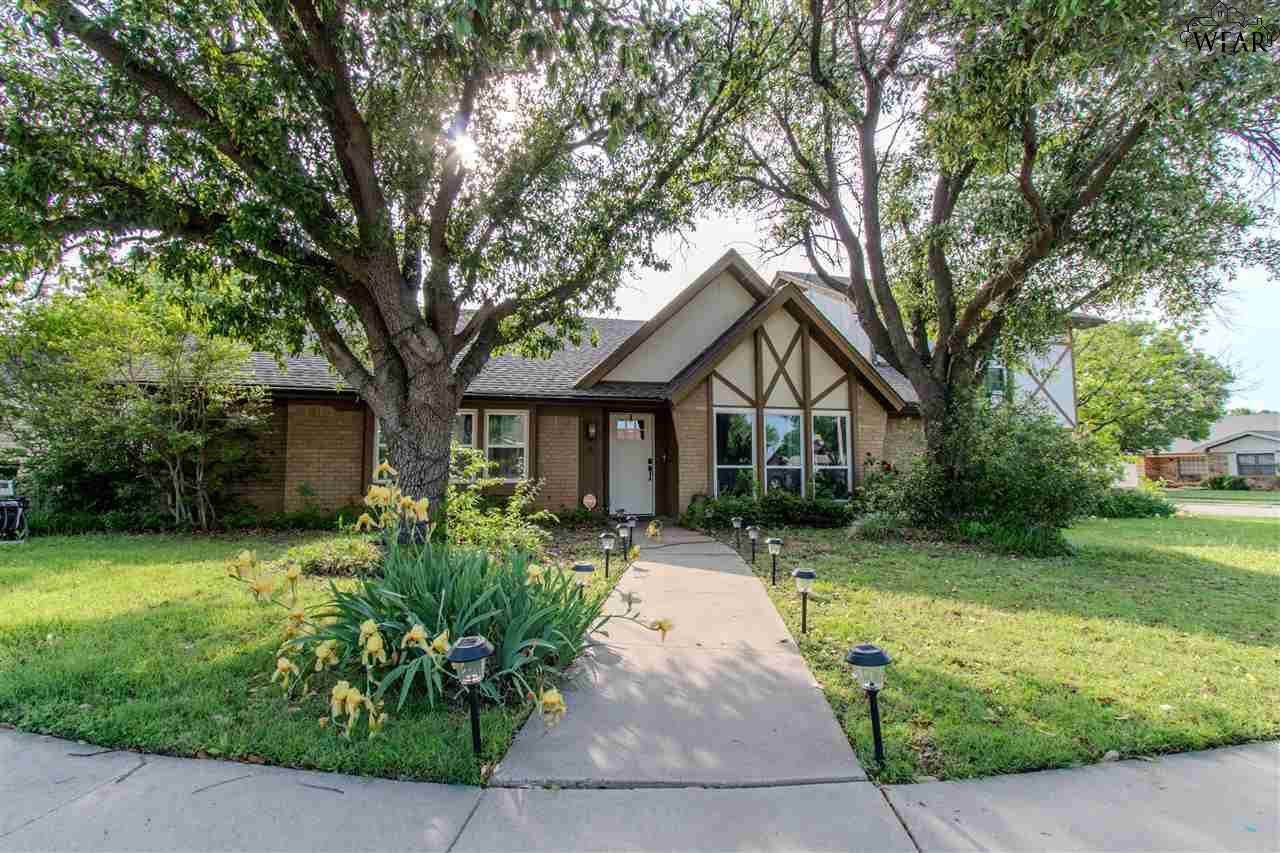 6 Deanna Circle - Photo 1