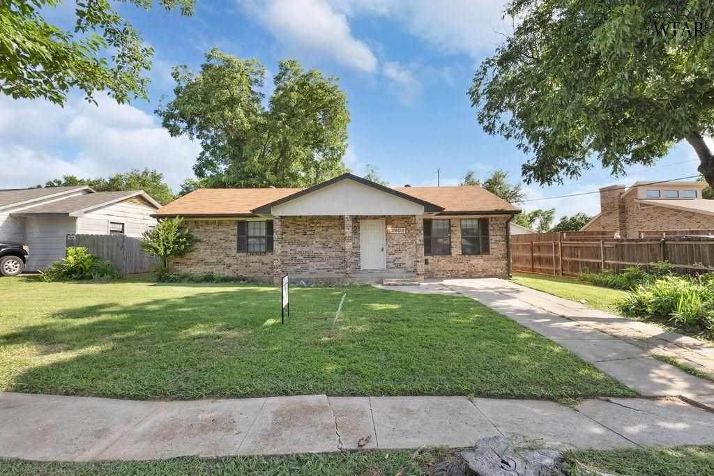 3902 Cynthia Lane - Photo 1