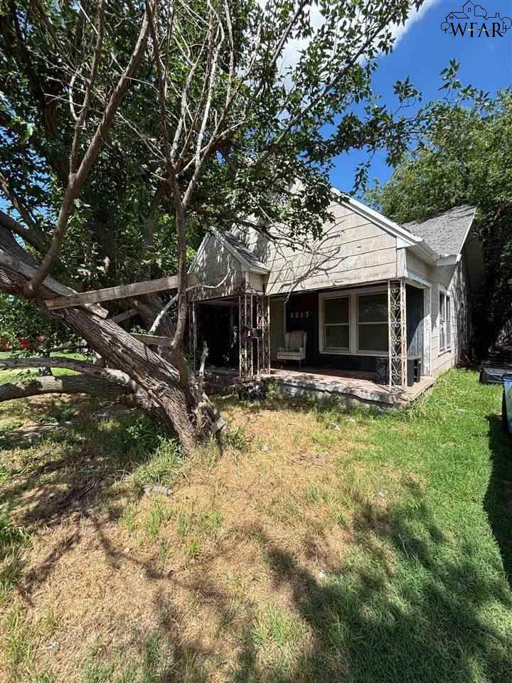 2213 Taylor Street - Photo 1