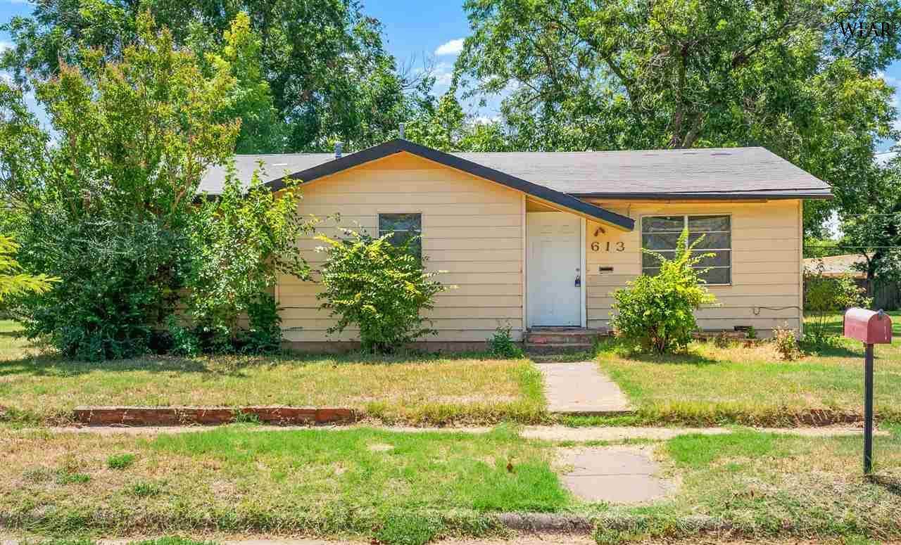 613 Juarez Street - Photo 1