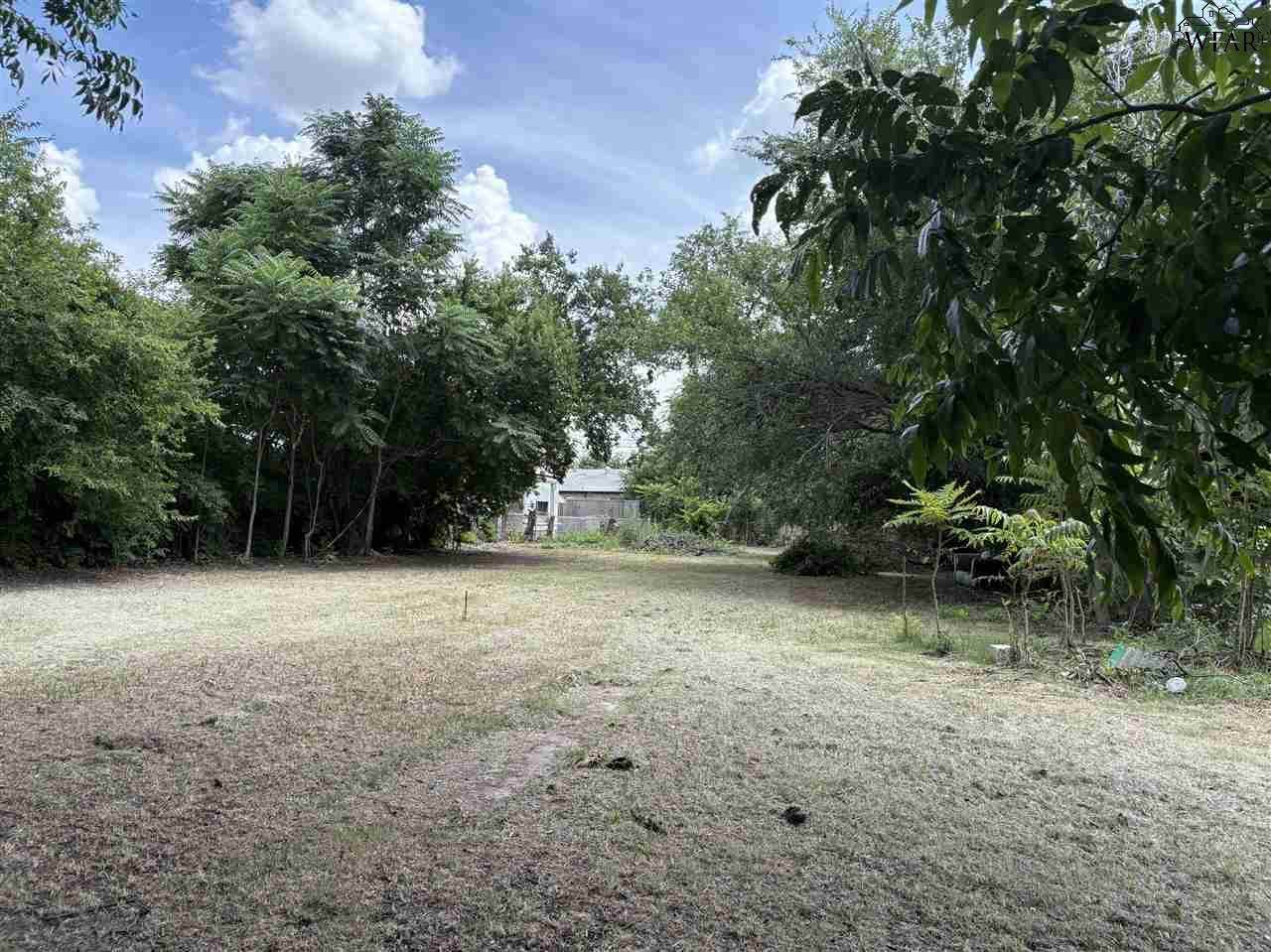 1403 9TH STREET - Photo 1
