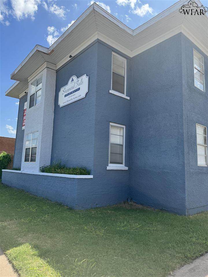 1701 8TH STREET - Photo 1