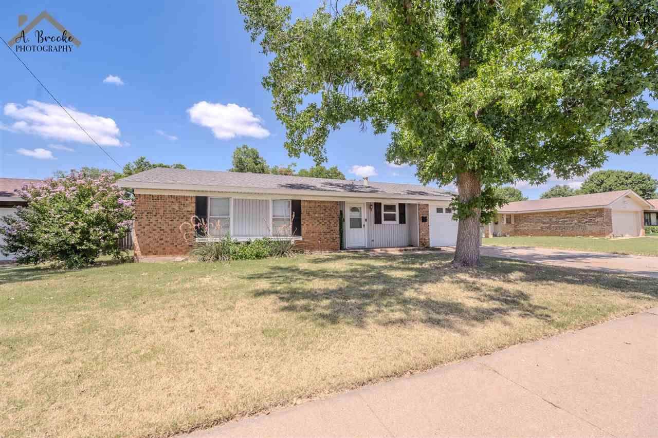 1412 Ruidosa Drive - Photo 1