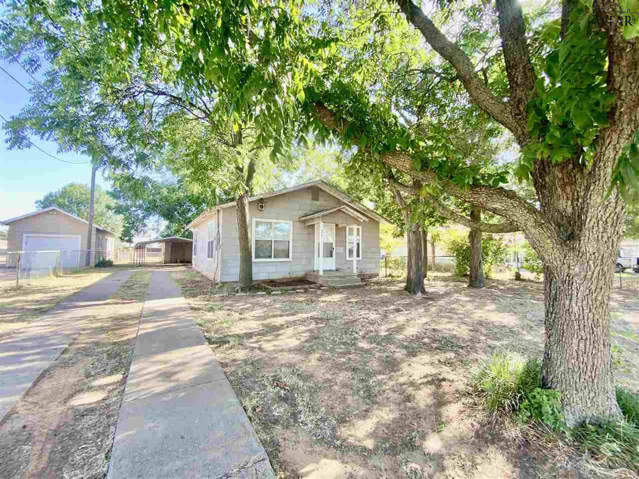 414 Plum Street - Photo 1