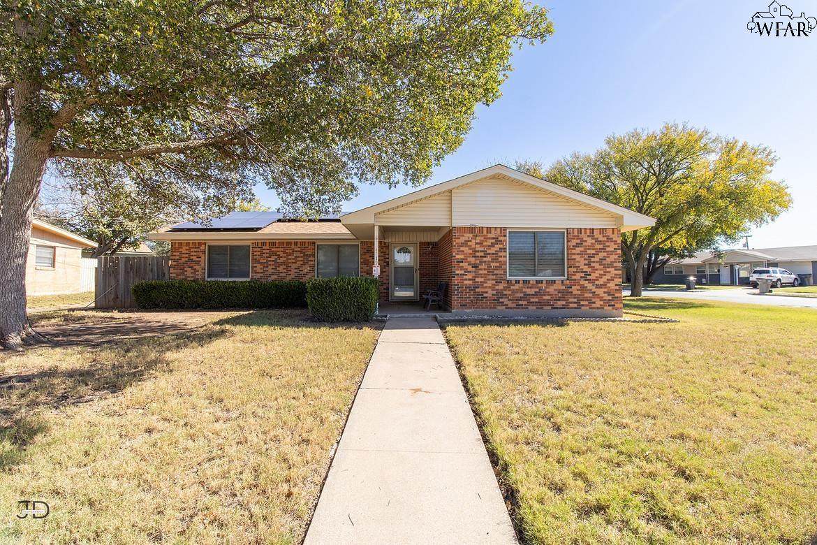 4119 Cynthia Lane - Photo 1