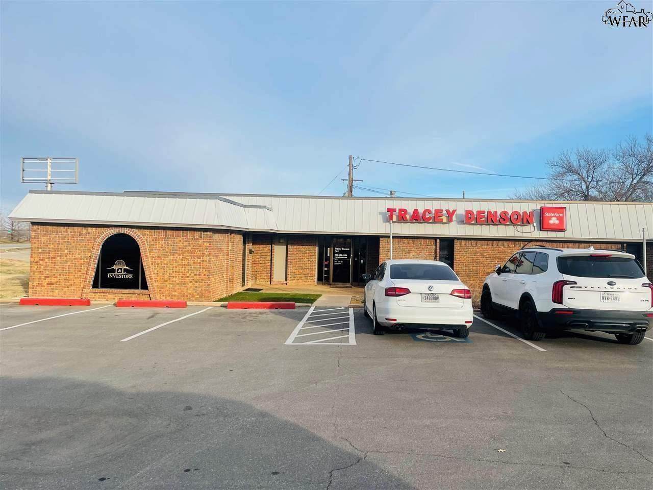 2207 Brook Avenue - Photo 1