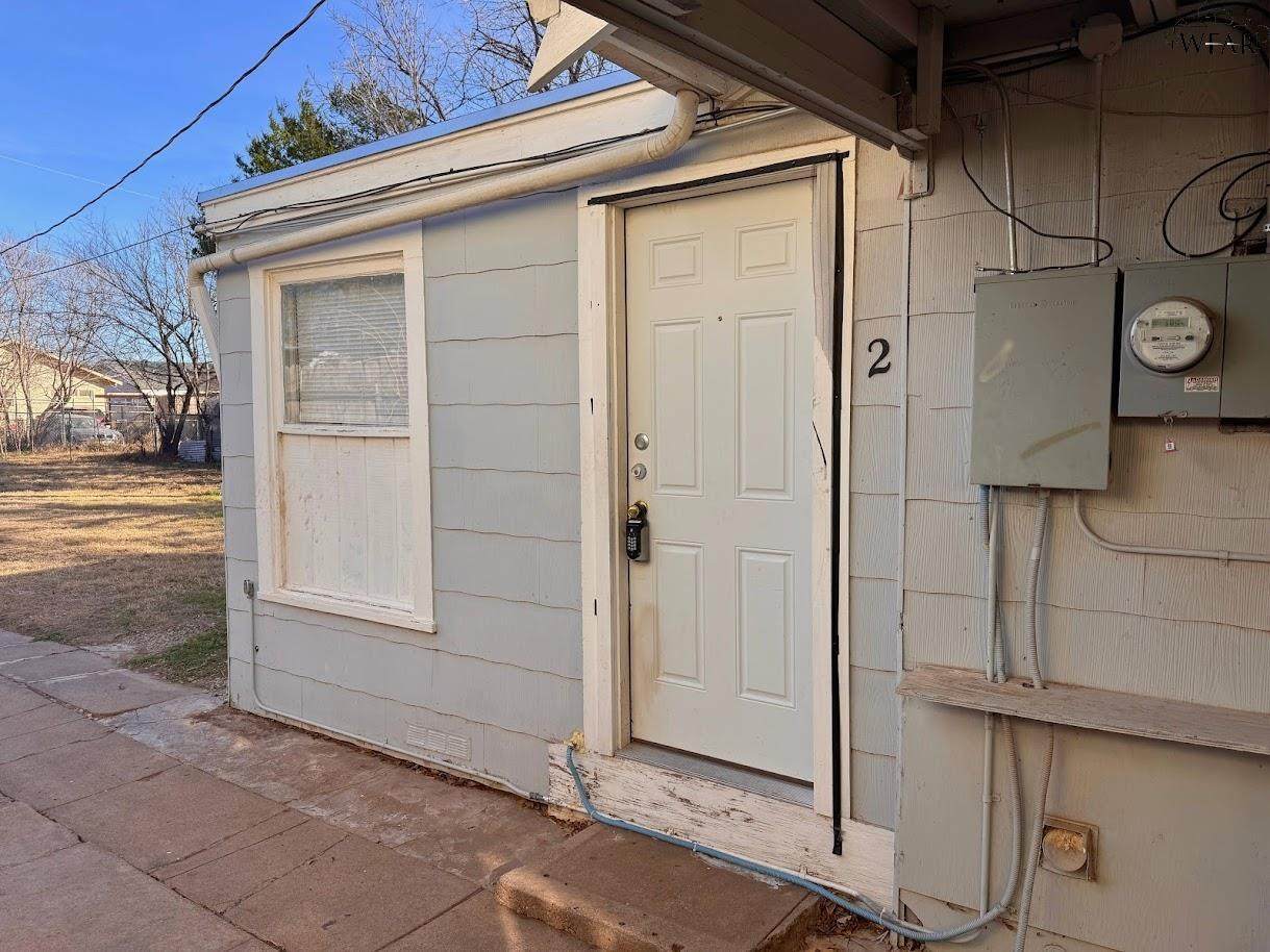 2130 Avenue J - Photo 1